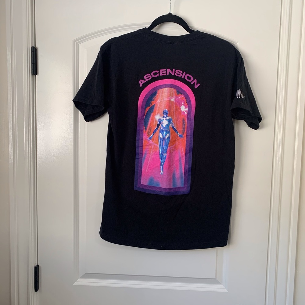 Mens Ascension Graphic black tee